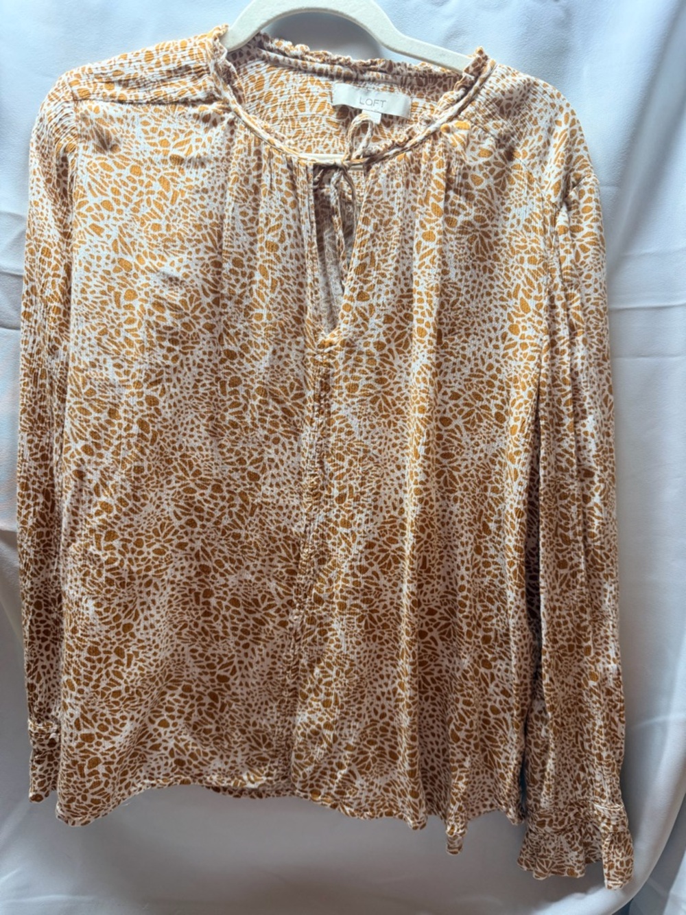 LOFT Printed Blouse L | Boho Neutral Top Tie Neck Lightweight - Picture 2 of 6